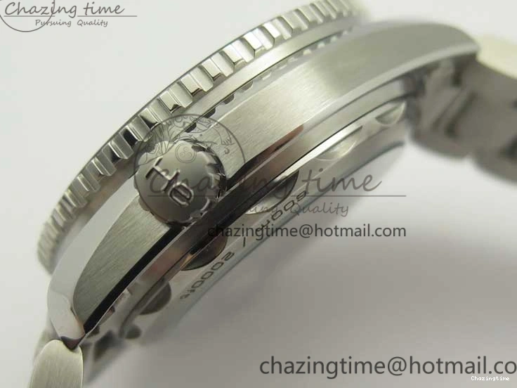 0428 Planet Ocean 2016 43.5mm SS Blue Bezel OM 1:1 Best Edition Blue Dial on SS Bracelet A8900 V WellDesigned 8029